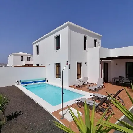 Villa Bolboreta With Private Pool Playa Blanca (Lanzarote)